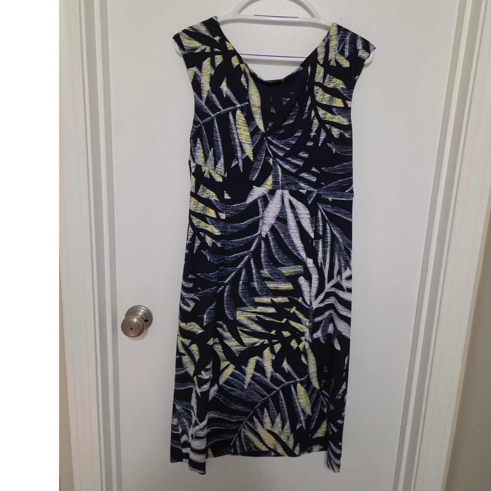 Dressbarn Navy Tropical Palm Leaf Ruched Faux Wrap Sheath Dress Womens 16 - Picture 2 of 5